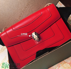 寶格麗蛇頭包怎么看真假？寶格麗蛇頭包真假鑒定