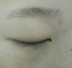 眉膠好還是染眉膏好用？眉膠和染眉膏區(qū)別