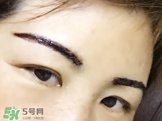 眉膠和眉粉哪個(gè)好用？眉膠和沒(méi)分的區(qū)別