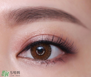 簡(jiǎn)單易學(xué)的眼妝教程 化妝高手們的眼妝推薦 簡(jiǎn)單易學(xué)的眼妝教程 化妝高手們的眼妝推薦