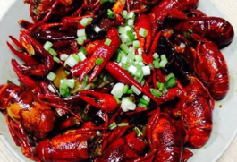 油燜大蝦怎么剪？油燜大蝦怎么處理？