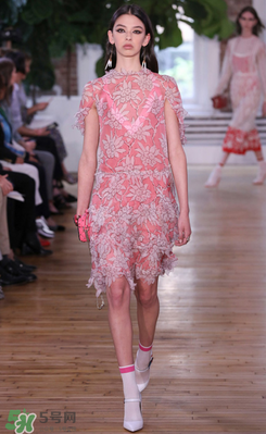 valentino華倫天奴2018早春女裝款式有哪些_好看嗎？