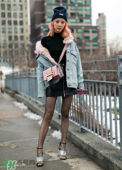 prada ribbon正品多少錢？普拉達(dá)舌頭包專柜價(jià)格