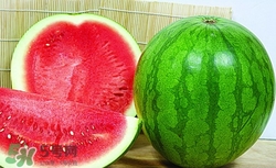 無籽西瓜多少錢一斤？無籽西瓜怎么挑？