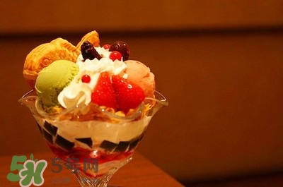 冰淇淋的熱量高嗎？冰淇淋吃了會胖嗎？