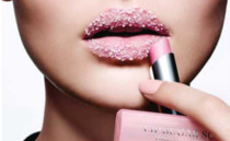 去除唇部角質用什么產品 唇部角質用什么產品去除