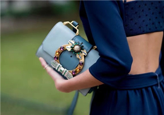 miumiu miulady包包正品多少錢？miulady寶石包專柜價(jià)格