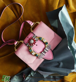 miumiu miulady尺寸多大？miulady寶石包尺寸介紹