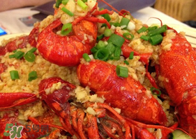 蒜蓉龍蝦怎么做好吃？蒜蓉龍蝦怎么燒？