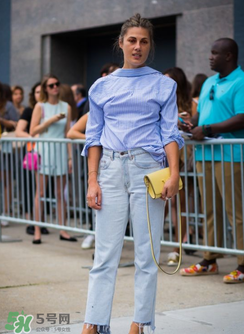 藍(lán)色襯衫搭配什么褲子？藍(lán)色襯衣配什么顏色褲子？