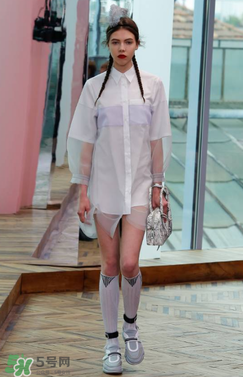 prada普拉達(dá)2018早春系列女裝款式有哪些_好看嗎？