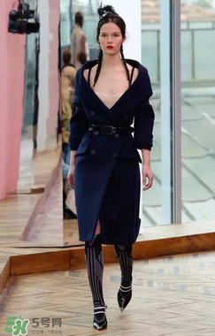 prada普拉達(dá)2018早春系列女裝款式有哪些_好看嗎？