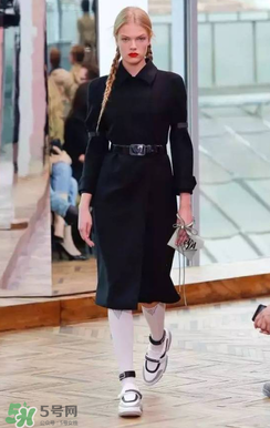 prada普拉達(dá)2018早春系列女裝款式有哪些_好看嗎？