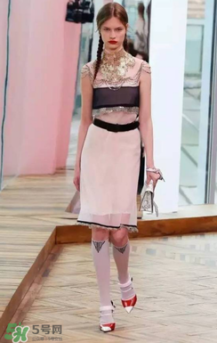 prada普拉達(dá)2018早春系列女裝款式有哪些_好看嗎？