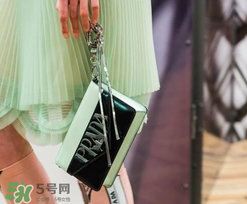 prada普拉達(dá)2018早春系列包包款式有哪些_好看嗎？