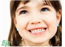 寶寶換牙可以吃糖嗎？小孩換牙期間能不能吃糖？