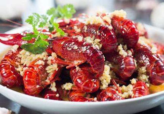 蒜香小龍蝦怎么做好吃？蒜香小龍蝦的家常做法