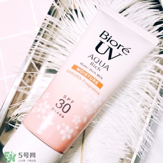碧柔櫻花防曬霜怎么樣？碧柔櫻花防曬霜好用嗎？