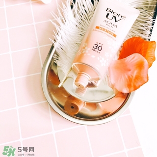 碧柔櫻花防曬霜怎么樣？碧柔櫻花防曬霜好用嗎？