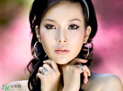 巴黎之吻戒指價(jià)格 巴黎之吻戒指多少錢？