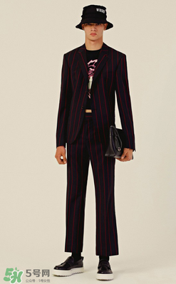 versus versace2018早春度假系列衣服款式有哪些_好看嗎？