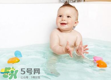 金銀花治療嬰兒濕疹有效嗎？寶寶濕疹可以用金銀花嗎？