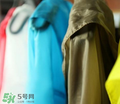 防曬衣什么顏色最防曬？防曬衣哪個(gè)顏色防曬效果好？