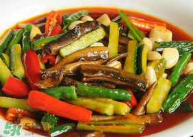 黃鱔可以和黃瓜一起吃嗎？黃瓜和黃鱔能同食嗎？