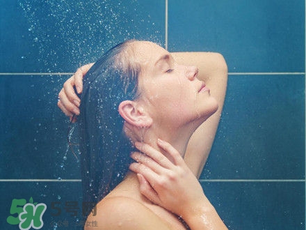 安耐曬銀管要卸妝嗎？安耐曬銀管要不要卸妝