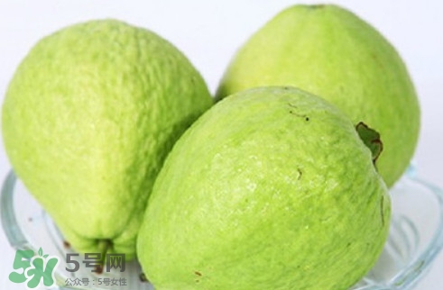 番石榴中間的籽能吃嗎？番石榴里面的籽能吃嗎