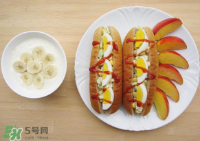 油桃和酸奶能一起吃嗎？油桃能和酸奶一起吃嗎？