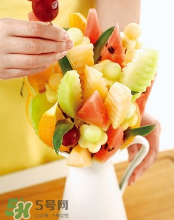 水果拼盤怎么做？水果拼盤需要什么材料
