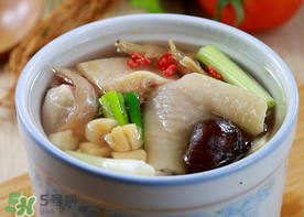 鴨肉能和香菇一起燉嗎？香菇燉鴨肉有毒嗎？