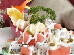 水果沙拉需要哪些材料？水果沙拉用什么沙拉醬