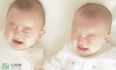 嬰兒吃藥可以混在奶粉里面吃嗎？嬰兒吃藥怎么吃？