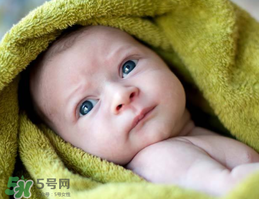 嬰兒吃藥嗆到了怎么辦？怎么喂藥才不會(huì)嗆到寶寶？