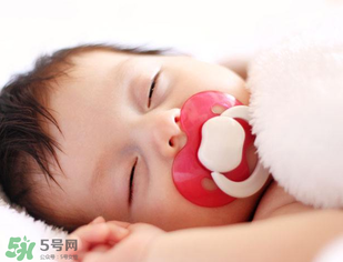 嬰兒吃藥嗆到了怎么辦？怎么喂藥才不會(huì)嗆到寶寶？