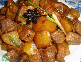 狗肉可以和土豆一起吃嗎？狗肉和土豆能一起吃嗎？