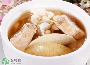 川貝燉雪梨的做法川貝放多少？川貝冰糖燉雪梨的禁忌