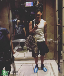 余文樂藍(lán)色運(yùn)動(dòng)鞋是什么牌子？余文樂ins同款球鞋品牌