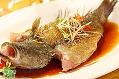 鱸魚怎么做好吃又簡單？清蒸鱸魚的做法