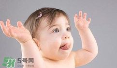 夏季寶寶長(zhǎng)痱子怎么辦？怎么預(yù)防寶寶長(zhǎng)痱子？