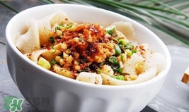 油潑面都放什么調(diào)料比較香？油潑面正宗的配料有哪些