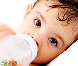 夏季寶寶厭食怎么辦？夏天寶寶不肯吃飯?jiān)趺崔k？