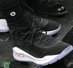 under armour curry4黑金怎么樣？庫里總決賽戰(zhàn)靴客場配色諜照曝光