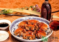 吃花蓋蟹可以喝啤酒嗎？吃花蓋蟹能喝啤酒嗎