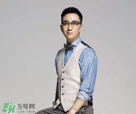 王自健離婚了嗎？王自健老婆黃雅靜個人資料