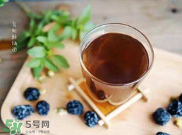 酸梅湯不能和什么一起吃？酸梅湯和什么食物相克？