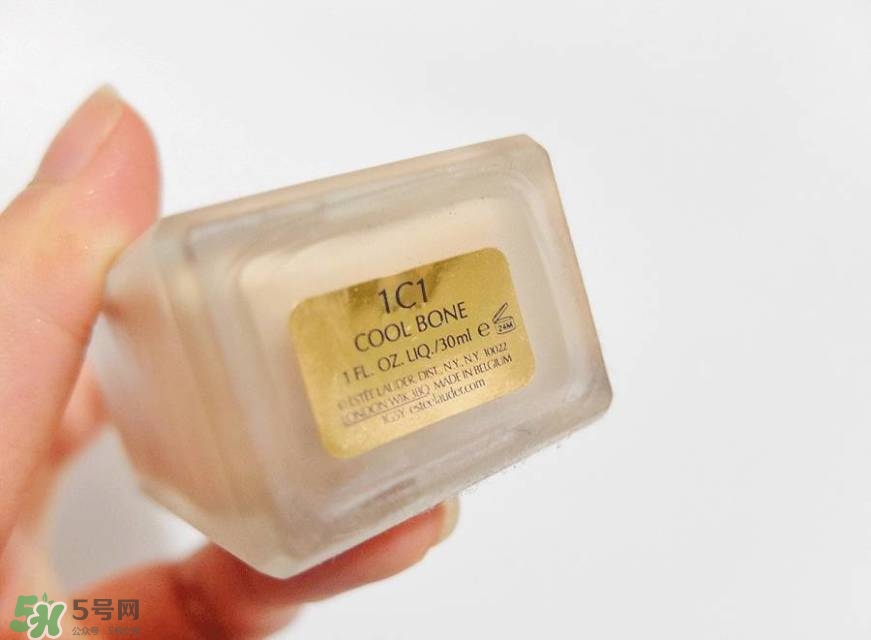 油痘皮用什么粉底液好 適合油痘皮的粉底液 油痘皮用什么粉底液好 適合油痘皮的粉底液