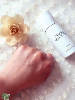 佰草集防曬霜怎么樣？佰草集防曬霜是物理防曬嗎？